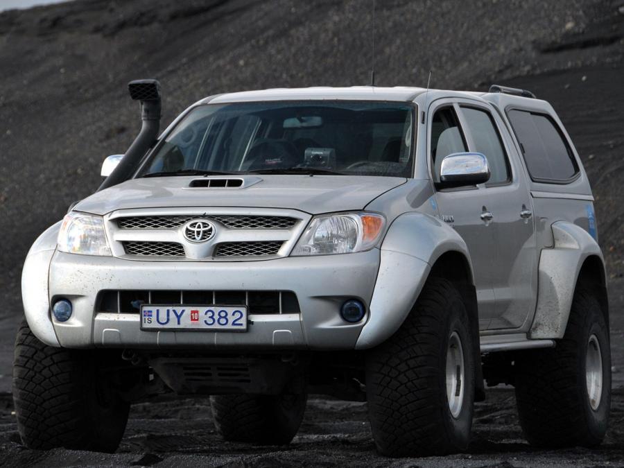  Toyota Hilux Double Cab AT35 Arctic Trucks 2007 года  (фото 17 из 23)